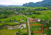 Chính chủ Bán dt 1000m2 lô đất mặt tiền rộng 35m trong khu nghỉ dưỡng của người Hà Nội