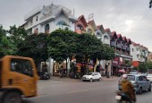 Bán biệt thự Lô góc mặt phố Nguyễn Văn Lộc - KD đỉnh - vip nhất phố