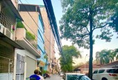 Hiếm 62m2 phố Phạm Văn Đồng KD sầm uất, đường thông ô tô, 4 tầng 9.5 tỷ
