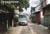 Nhà 2 lầu 1 lửng đường Nguyễn Ảnh Thủ, P. Hiệp Thành, Q12, hẻm xe tải, DT 150m2 giá TL
