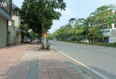 Bán đất mặt phố Cổ Linh, Long Biên, ô tô dừng đỗ ngày đêm, kinh doanh bất tận, 70m2, MT 5,2m, vuông vắn, giá chào 15 tỷ