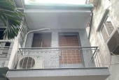 Bán nhà đẹp 3 tầng Nguyễn Thị Tần p2 Q8 _sổ vuông vức nở hậu_ chỉ 2tỷ1