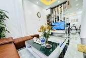Bán nhà đẹp, mới tinh, nội thất xịn Hoàng Quốc Việt 38m 5T MT4.2m, ngõ to, thông các ngả. 4.3 tỷ