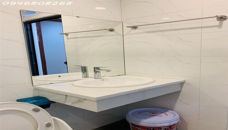 Nhà phố Hoàng Đạo Thành, ô tô đỗ cửa, ngõ thông, 30m2 giá 6,x tỷ