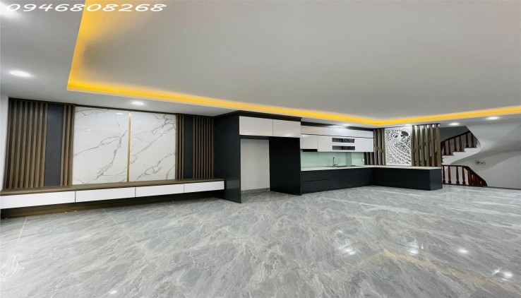 Bán nhà phố Kim Giang, Hoàng Mai, 40m2 mới xây 6 tầng có thang máy, ô tô đỗ cửa