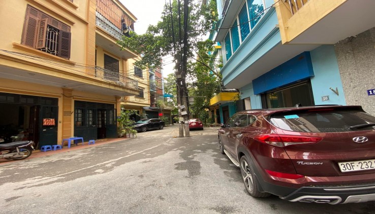 40m Mặt Tiền 4.5m Nhỉnh 10 Tỷ Phân Lô Ô Tô Chạy Vòng Quanh Phố Hoàng Quốc Việt Cầu Giấy. Nhà Chủ Tự Xây Kiên Cố. Cạch Trường Đại Học Điện Lực. Khu