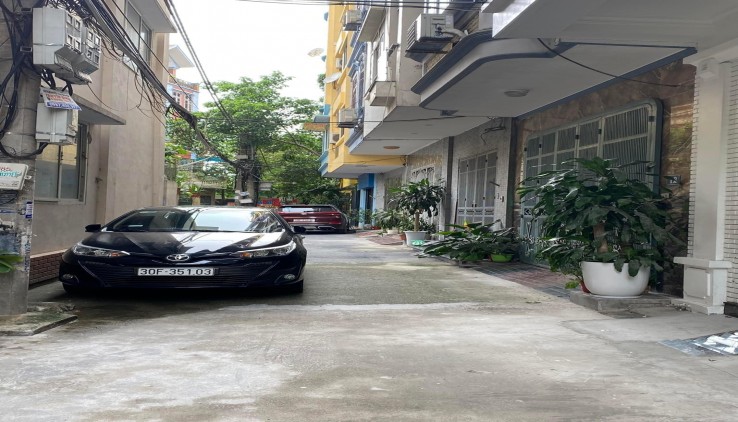 40m Mặt Tiền 4.5m Nhỉnh 10 Tỷ Phân Lô Ô Tô Chạy Vòng Quanh Phố Hoàng Quốc Việt Cầu Giấy. Nhà Chủ Tự Xây Kiên Cố. Cạch Trường Đại Học Điện Lực. Khu