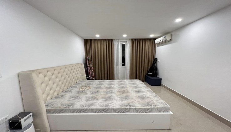 Bán nhà phố Tạ Quang Bửu, 2 mặt ngõ ô tô tránh, 80m, 4T, 9.95 tỷ