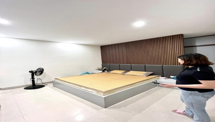 Bán nhà phố Tạ Quang Bửu, 2 mặt ngõ ô tô tránh, 80m, 4T, 9.95 tỷ