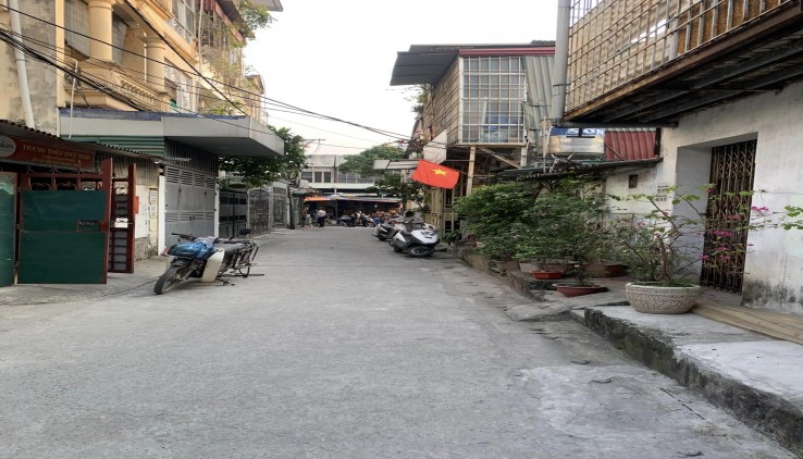 105m Nhỉnh 16 Tỷ Mặt Phố Hoàng Quốc Việt Cầu Giấy. Vỉa Hè Đá Bóng Kinh Doanh Siêu Đỉnh. Xây Căn Hộ Hay Tòa Văn Phòng Đầu Tư Chắc Thắng. Chủ Cần Bán