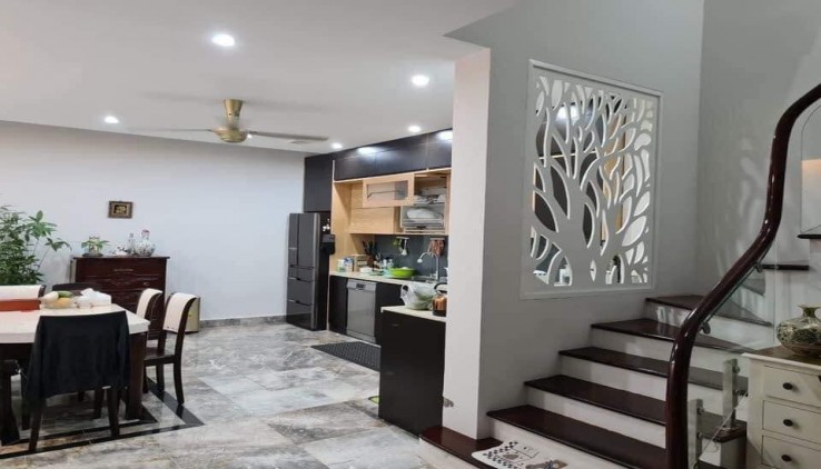 Nhà đẹp Dương Quảng Hàm, ngõ thông, ô tô, kinh doanh sầm uất, giá nhỉnh 7 tỷ