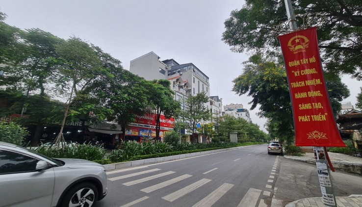 Chính Chủ Bán Gấp! Tòa Văn Phòng Phố Thái Hà 131m x 8T, Mt  6m. Giá 44 tỷ.