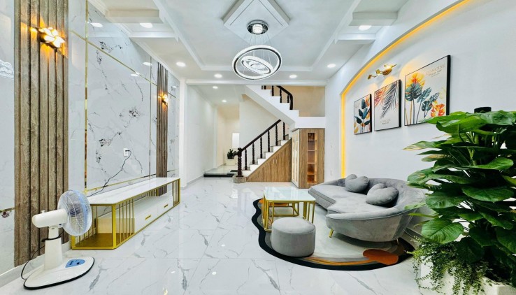 Nhà ngay trường mẫu giáo Hương Sen, Q Phú Nhuận, 3 tầng, 3,5 x 12m giá 5,94 tỉ