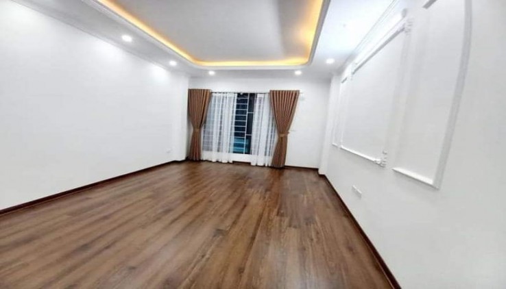 LÊ TRỌNG TẤN, NHÀ MỚI KÍNH KOONG - THANG MÁY ÊM RU SỊN SÒ - CẠNH KĐT ĐỊNH CÔNG, TIỆN ÍCH NGẬP TRÀN