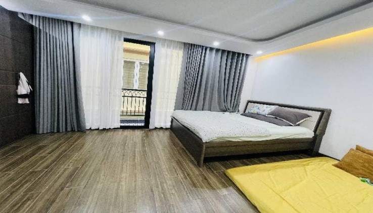 DUY NHẤT 1 CĂN HỒ BA MẪU - LÔ GÓC - 7 TẦNG THANG MÁY -  45M   MT 5.5M    GIÁ  8.X  TỶ