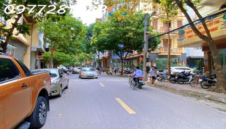 Nhà mới PHÂN LÔ cạnh ga Nhổn, ô tô giá 4.x tỷ