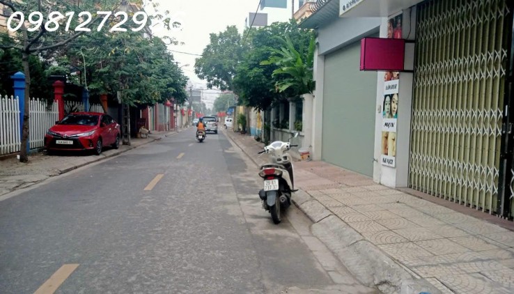 Bán đất tặng nhà tại Việt Hưng Long Biên Hà Nội diện tích 48m , mặt tiền 4 m , ôtô tránh , kinh doanh thuận lợi