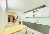 NHÀ ĐẸP 40,5M2 X 5 TẦNG NGÕ TRẢI NHỰA OTO ĐỖ CỬA NGUYỄN NGỌC NẠI - CHỈ HƠN 6 TỶ