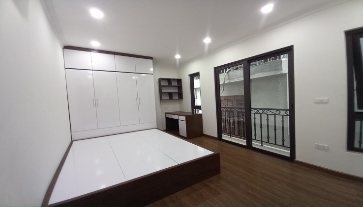 Bán Nhà Phố Nguyễn Ngọc Vũ Quận Cầu Giấy. 124m Xây 8 Tầng Mặt Tiền 9m Nhỉnh 23 Tỷ. Cam Kết Ảnh Thật Mô Tả Chính Xác. Chủ Cần Bán Nhanh Để Chia Tiền