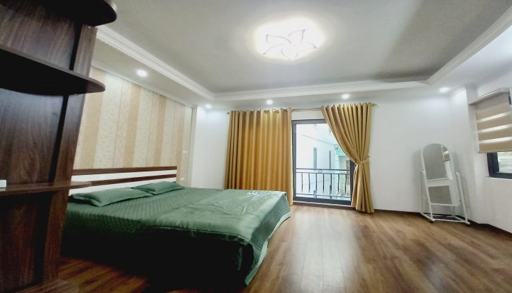 Bán Nhà Phố Nguyễn Ngọc Vũ Quận Cầu Giấy. 120m Xây 7 Tầng Mặt Tiền 5m Nhỉnh 19 Tỷ. Cam Kết Ảnh Thật Mô Tả Chính Xác. Chủ Thiện Chí Muốn Bán Nhanh/