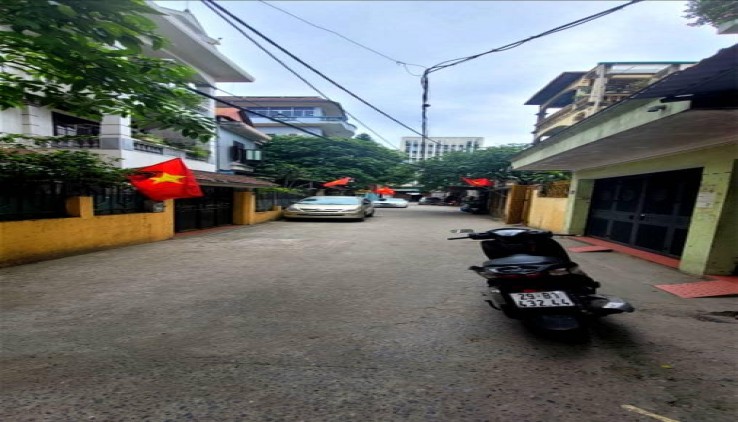 Bán Nhà Phố Phạm Văn Đồng Quận Cầu Giấy. 220m Mặt Tiền 11m Nhỉnh 20 Tỷ. Cam Kết Ảnh Thật Mô Tả Chính Xác. Chủ Thiện Chí Cần Bán Nhanh Cho Con Tiền Đi