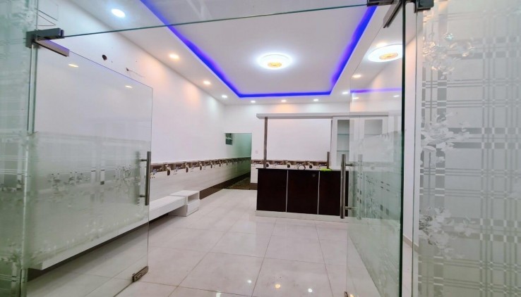 Bán nhà Nguyễn Phi Khanh, gần 50m2 đất, tiện xây mới, giá chỉ 5,3 tỉ