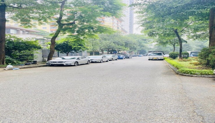 Bán Biệt Thự Vip, Bán đảo Linh Đàm, Quận Hoàng Mai, 254m x 5T, Mt 12.5m. Giá 85 tỷ.