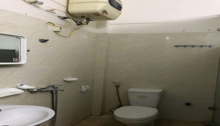 Cho_thuê nhà trong ngõ Thịnh Quang - DĐ. DT 35m - 4tầng - Giá 15tr