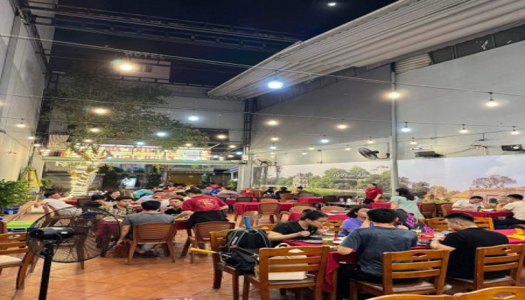 Cần SANG NHƯỢNG MẶT BẰNG QUÁN ĂN NGAY TRUNG TÂM QUẬN TÂN PHÚ