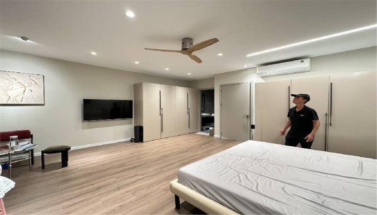 BÁN NHÀ  BỒ ĐỀ, LONG BIÊN  81M - 3TẦNG - 6,25 TỶ FUII NỘI THẤT.