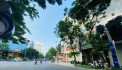 Bán nhà mặt phố Bà Triệu, diện tích 380m2, mặt tiền 10.6m, giá 244 tỷ, vuông đẹp
