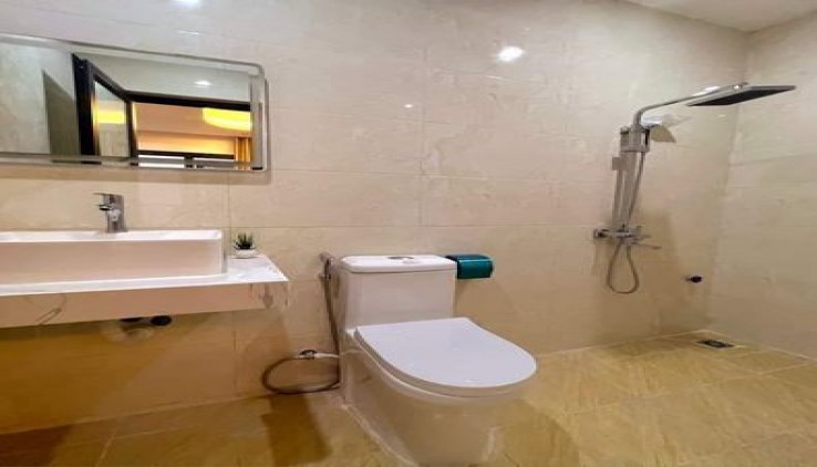 NHÀ VĂN QUÁN – KINH DOANH - PHÂN LÔ – Ô TÔ VÀO NHÀ :

46M, 6 TẦNG >8 TỶ