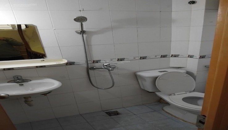 Cho thuê nhà ngõ ô tô Nguyễn Ngọc nại - 5 tầng - 35m - 14 triệu LH 0934688687