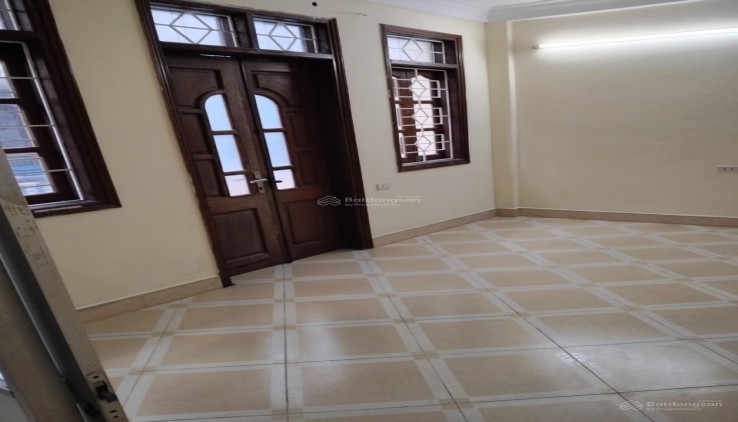 Cho thuê nhà ngõ ô tô Nguyễn Ngọc nại - 5 tầng - 35m - 14 triệu LH 0934688687