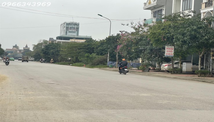 ĐẤT NỀN HÀNG CAU HỢP LỰC, NAM NGẠN. LH: 0966343969