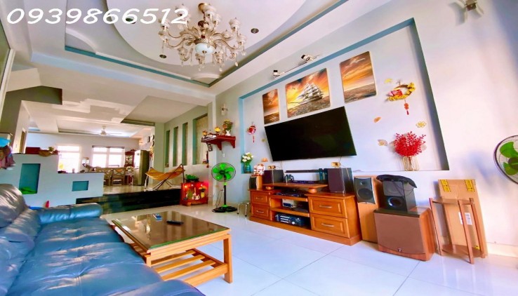 BÁN GẤP NHÀ GẦN LÊ VĂN VIỆT -TĂNG NHƠN PHÚ A - THỦ ĐỨC
 [ 130M2 ( 6.5 X 20 ) 2 TẦNG 3PN 
- XE HƠI VÀO SÂN