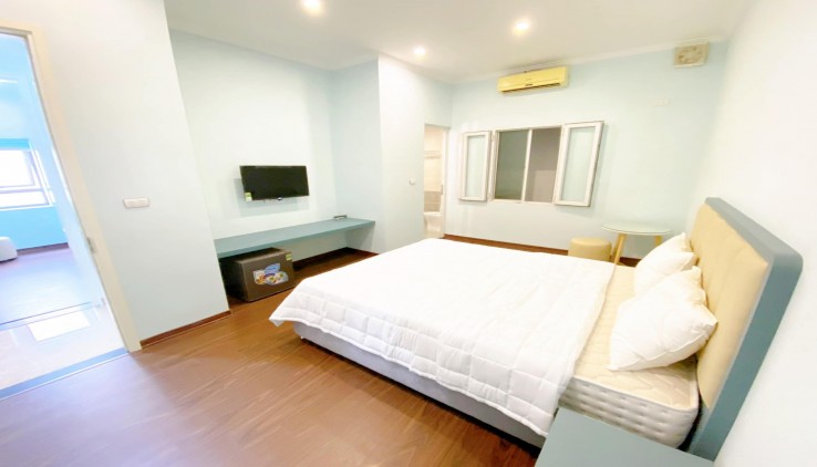 Bán Nhà Phố Trần Duy Hưng Quận Cầu Giấy. 114m Xây 8 Tầng Mặt Tiền 4,5m Nhỉnh 27 Tỷ. Cam Kết Ảnh Thật Mô Tả Chính Xác. Chủ Cần Bán Nhanh. 1102