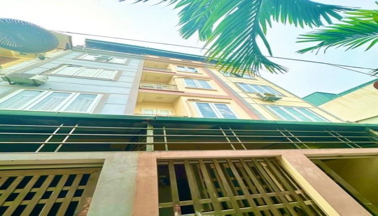 Bán nhà ngõ 296 Lĩnh Nam 40m 5 tầng oto tận cửa
