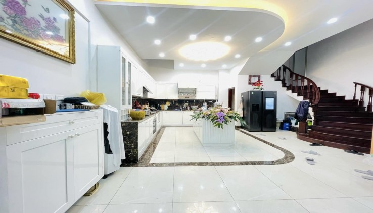 BIỆT THỰ MINI ÂU CƠ 85M2 4T 7M MT GIÁ CHỈ 15 TỶ Ô TÔ ĐỖ CỬA TÂY HỒ