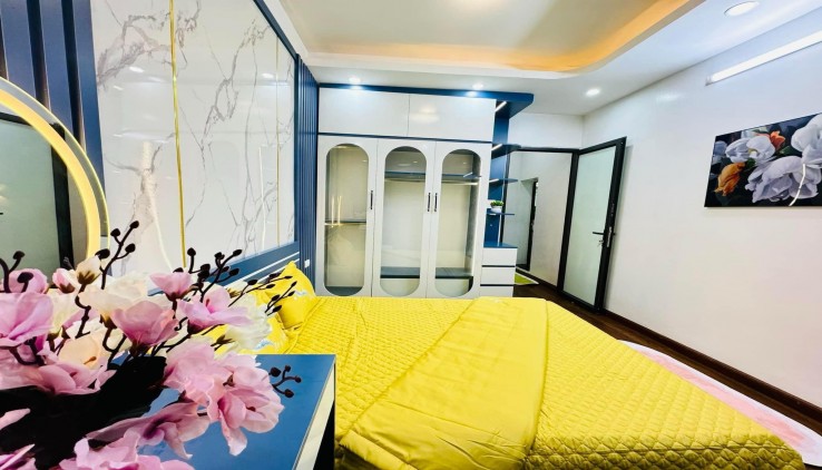 Siêu phẩm ngõ thông kinh doanh Đê La Thành Đống Đa 22m2 4T 3.5MT giá chào 3 tỷ Phải thật nhanh