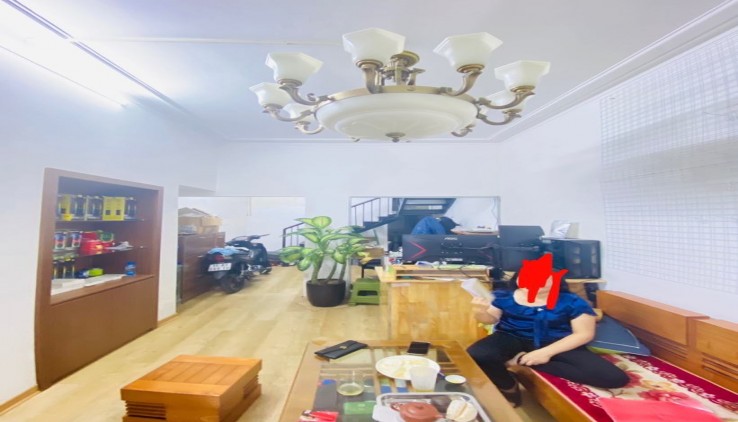 Bán nhà Định Công, nhà đẹp, khu vực gần chợ, bệnh viện,trường học các cấp,.xung quanh tiện ích vô vàn 38m 4.5 tỷ