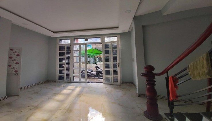 ______  Điện Biên Phủ Quận 10. _____
