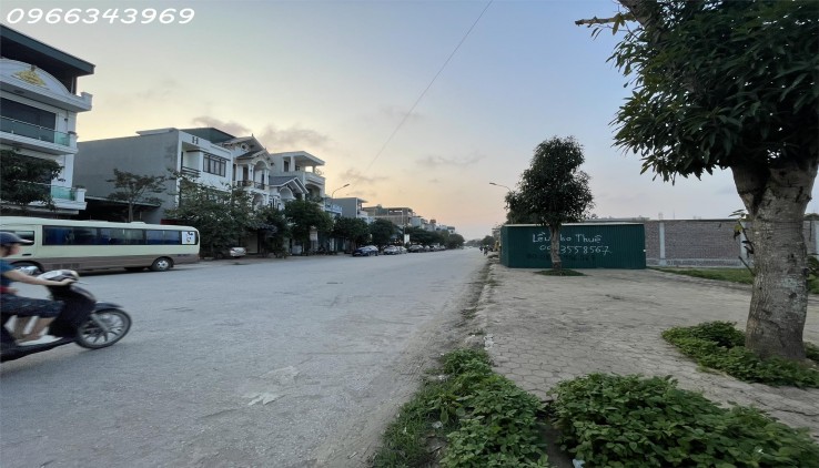 ĐẤT HANG CAU, NHẬN ĐẤT XÂY NGAY.  LH: 0966343969