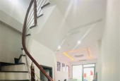 Bán nhà Bồ Đề, Long Biên, 40m, 6 tầng,  LÔ GÓC, GARA Ô TÔ, THANG MÁY, CỰC HIẾM.
