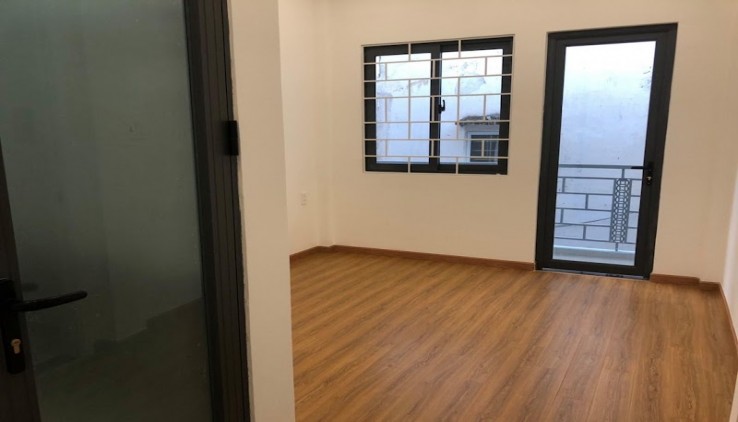 Nhà bán Hẻm 120/ TRẦN QUỐC THẢO, 50m2 , 3Pn , 4Wc , ngang 4m5 , khu cán bộ Giá 5 tỷ 6 ( TL mạnh )