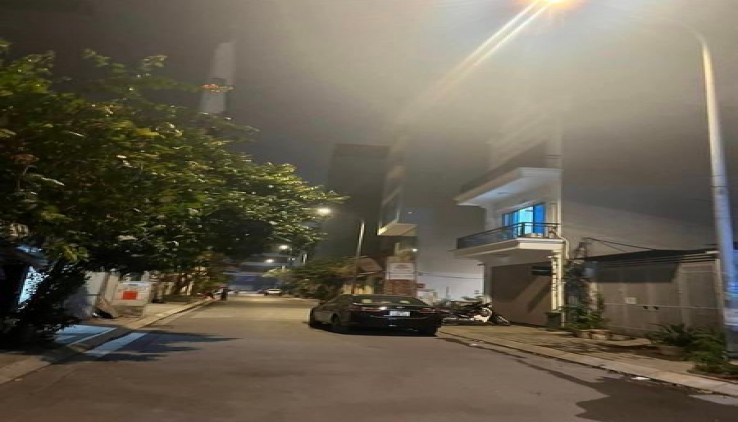 Bán Nhà Phố Lạc Long Quân Quận Tây Hồ. 108m Mặt Tiền 6m Nhỉnh 39 Tỷ. Cam Kết Ảnh Thật Mô Tả Chính Xác. Chủ Cần Thanh Khoản Gấp.1483