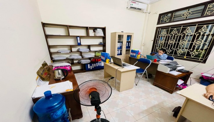 Bán Nhà Phố Trần Duy Hưng Quận Cầu Giấy. 65m Mặt Tiền 6.7m Nhỉnh 15 Tỷ. Cam Kết Ảnh Thật Mô Tả Chính Xác. Chủ Thiện Chí Bán. Giá Chốt Linh Hoạt. 1154