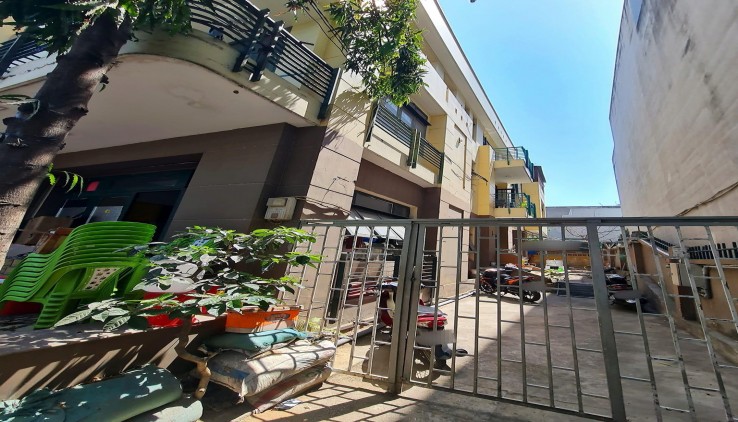 Mặt bằng đường Gò Cát, Quận 9 - DTSD 480m2 - giá thuê12tr/tháng, phù hợp làm quán ăn, quán cafe