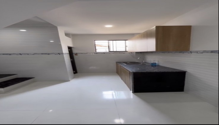 CHỦ CÓ VIỆC MUỐN ĐỂ LẠI CĂN NHÀ MỚI TTTP 2 TẦNG HẺM HƯƠNG LÔ NGỌC HIỆP