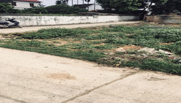 Cc gửi bán 81.5m2, 1.x tỷ (x tý hon), tk1,  lô góc, ô tô, xóm 4 Thuỷ Xuân Tiên, Chương Mỹ, gần kho J106,